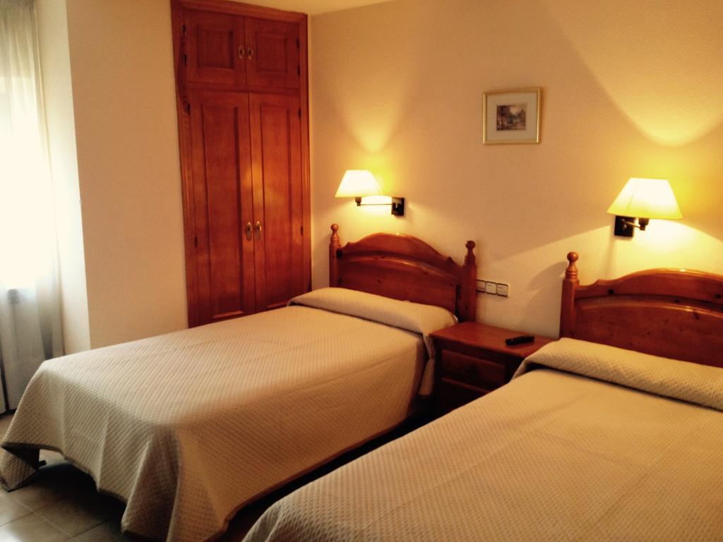 Hostal Nicolas Medinaceli Bilik gambar