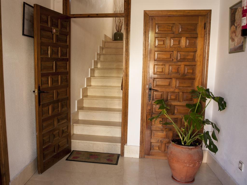 Hostal Nicolas Medinaceli Luaran gambar